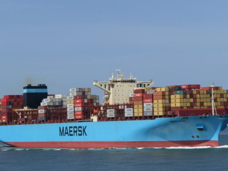 MAERSK ESSEN PIERDE 750 CONTENEDORES EN SU RUTA DESDE XIAMEN A LOS ANGELES